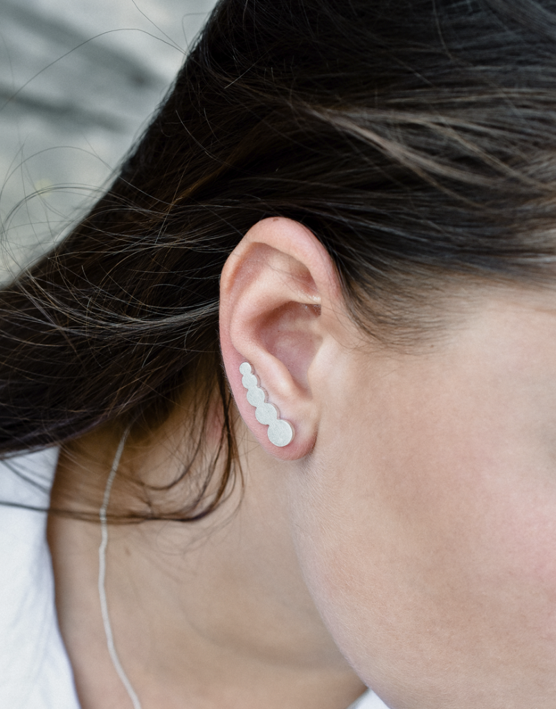 Amaltea E Q U I N O X