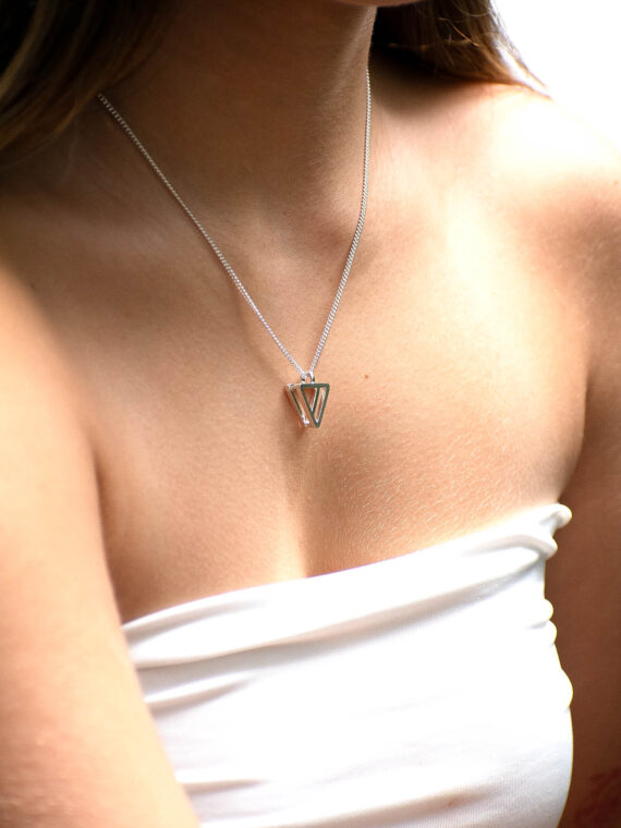 PRODUCTO_ COLLAR MINERVA