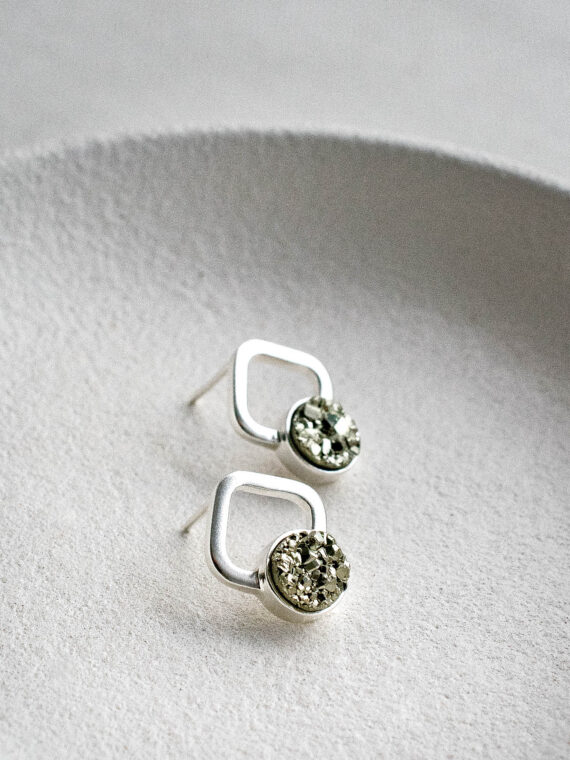 PRODUCTO_ ARETES ARCANA PIRITA