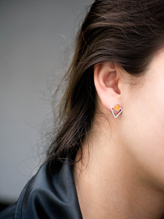 PRODUCTO_ ARETES TRIM CORNALINA