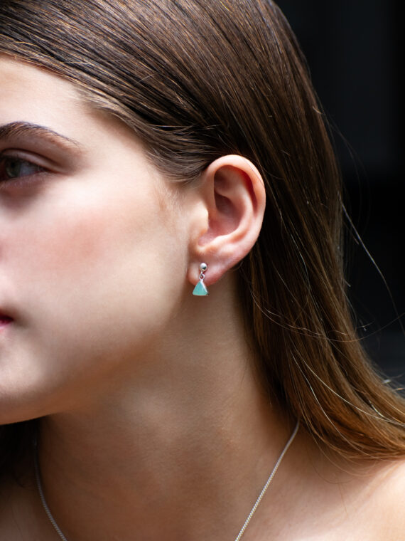 PRODUCTO_ ARETES TRISTANA OPALO TRIANGULAR