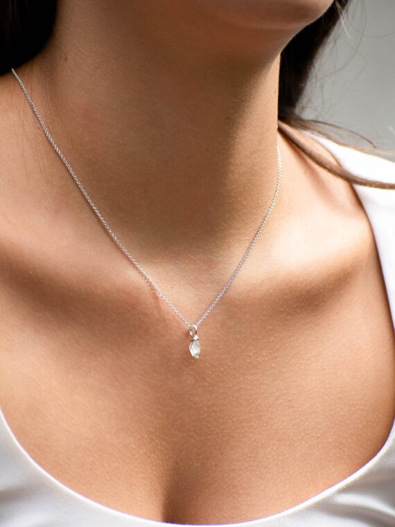 PRODUCTO_ COLLAR YAEL CUARZO CRISTAL